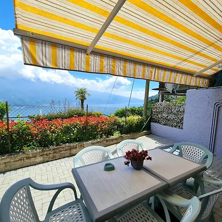 Bellavista Patio And View By Gardadomusmea *